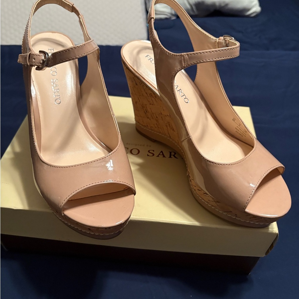 Franco Sarto Women's Tan Wedge Sandals